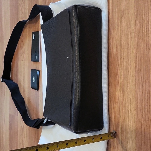 NWT Dark Brown Leather Montblanc Messenger Bag - Picture 5 of 9